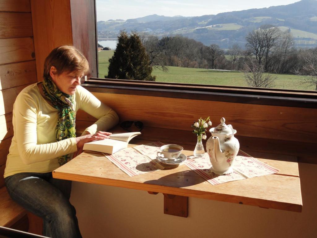 Baby- und Kinderhof Aicherbauer Seeham Zimmer foto